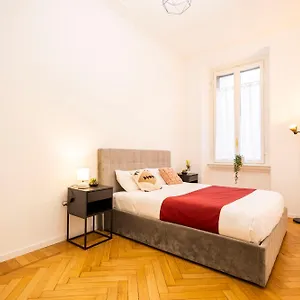 https://apt-macchi-charming.italymilanhotels.net