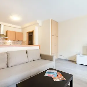 https://bpr-vivid-downtown-vibe-with-balcony.inbudapesthotels.com